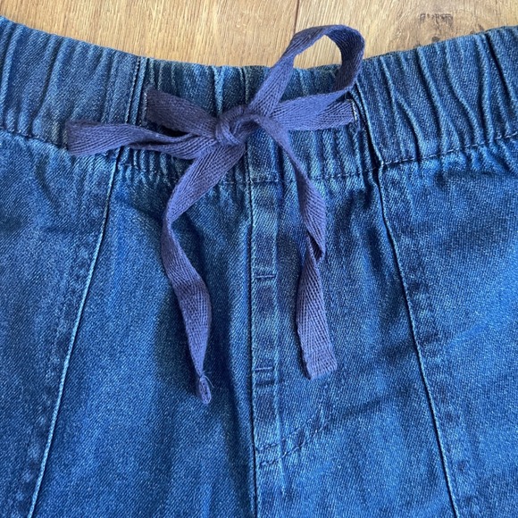 Real Essentials Women's‎ Blue Denim Fringe Shorts Size S 4" Inseam - Picture 5 of 9